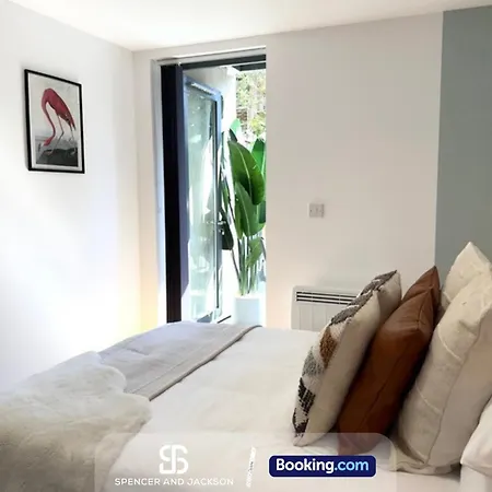 1 Bedroom City Centre Apartment Near The University And Bodleian Library By Spencer And Jackson Short Lets & Serviced Accommodation Oxford Buitenkant foto