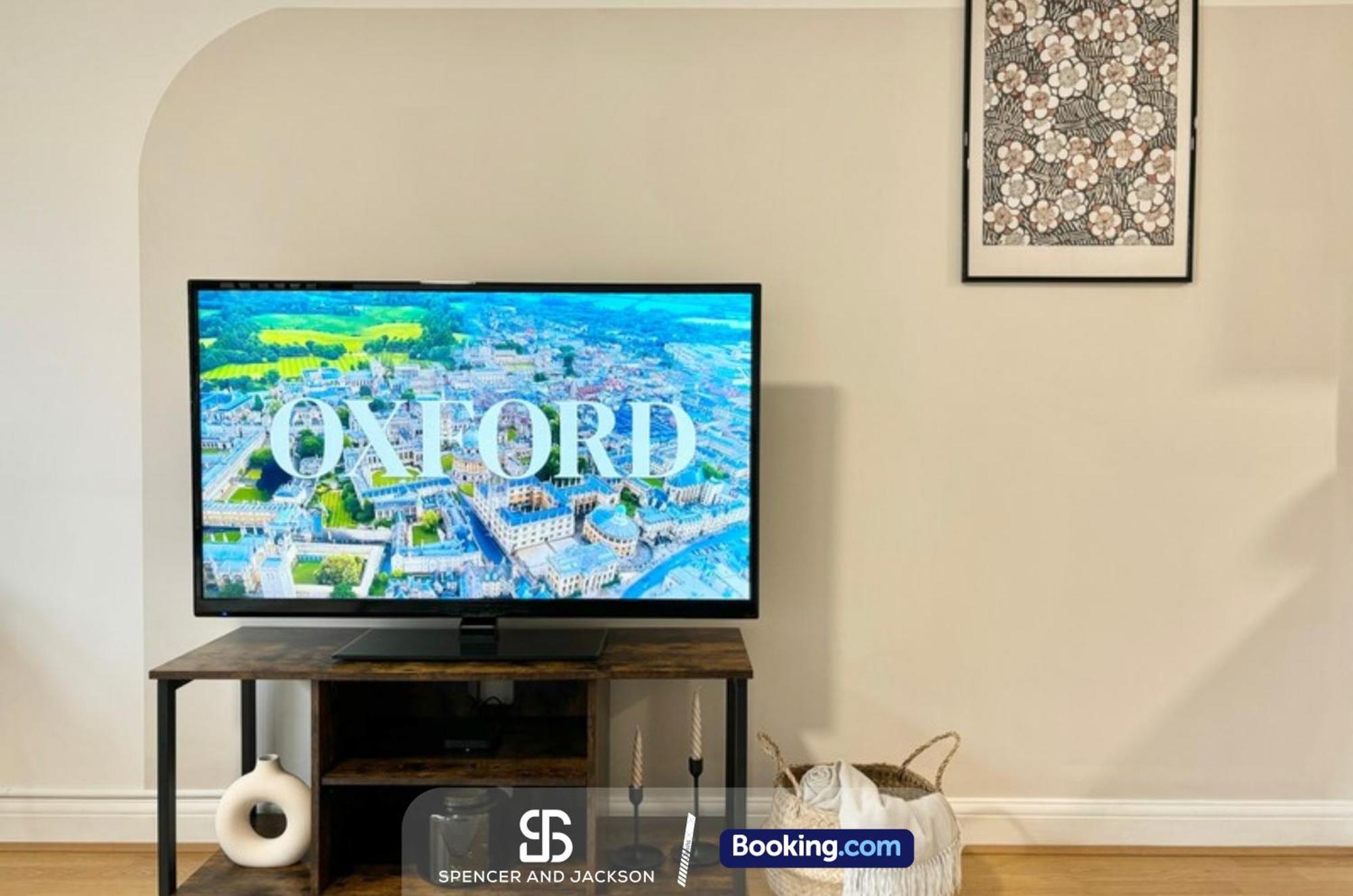 1 Bedroom Centre Near The And Bodleian Library By Spencer And Jackson Short Lets & Serviced Appartement *