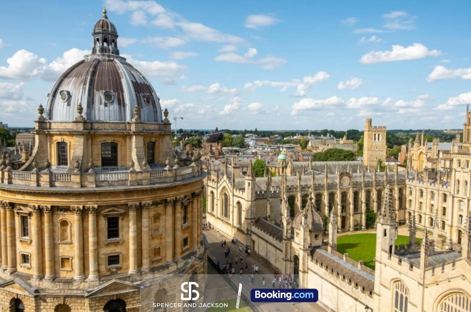 1 Bedroom Centre Near The And Bodleian Library By Spencer And Jackson Short Lets & Serviced Appartement Oxford